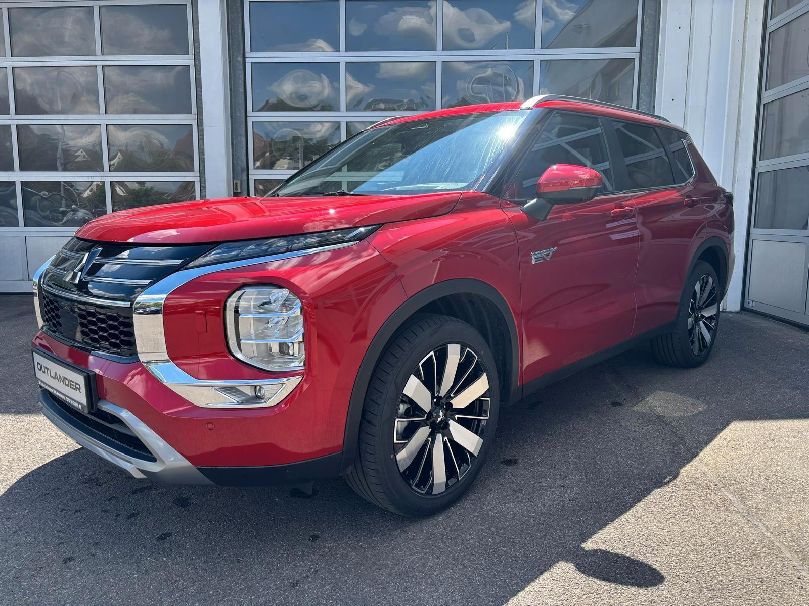 Mitsubishi Outlander 2.4 Plug-in Hybrid 4WD  Intro Edition