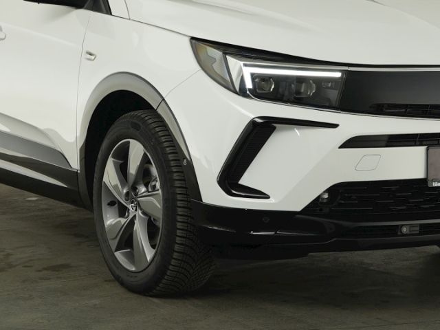 Grandland GS AT+LED LICHT+NAVI+360 GRAD KAMERA+S