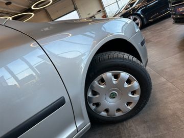 Skoda Octavia *TÜV0328*SCHECKHEFT*TEMPO*AHK*KLIMA*PDC
