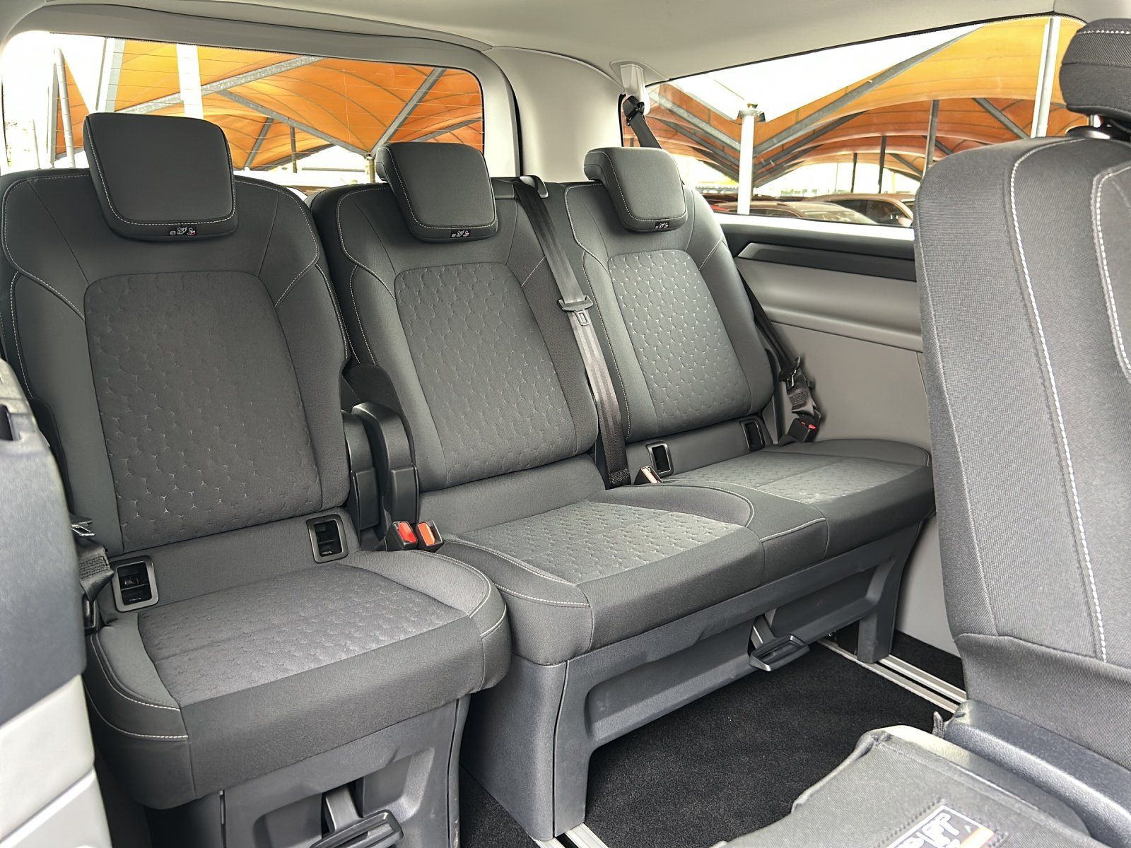 Fahrzeugabbildung Ford Tourneo Custom L2 Titanium Aut./LED/AHK/KAMERA/