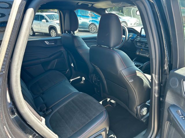 Kuga Plug-In Hybrid ST-Line X*PANO*B&O*ACC*