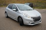 Peugeot 208 Allure Sky - silberne Peugeot 208
