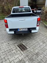 Isuzu D-Max Double Cab 4WD LS - weiße Isuzu D-Max