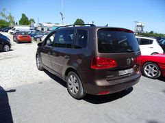 Fahrzeugabbildung Volkswagen Touran Comfortline  **AHK / SCHECKHEFT / 1-HAND*