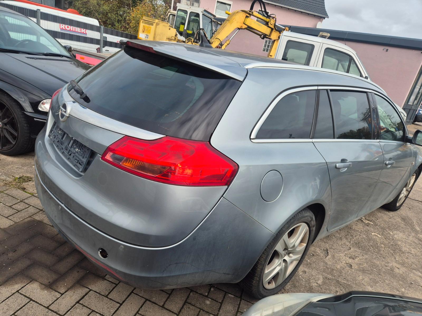 Opel Insignia 2011 — photo 6