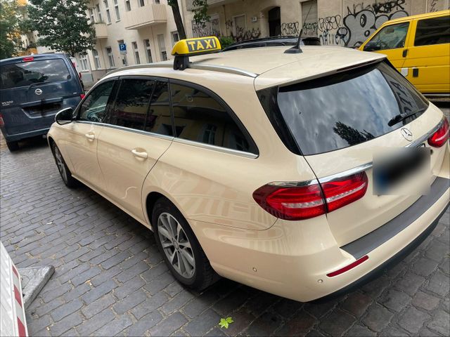 MERCEDES-BENZ Mercedes Benz W213 T E 220 Taxi