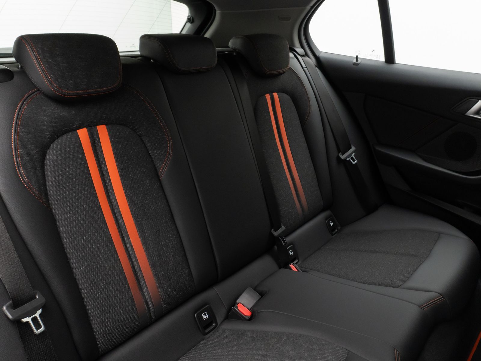 Fahrzeugabbildung BMW 118i Sport Line Kamera DAB HiFi Lenkrhzg Sport