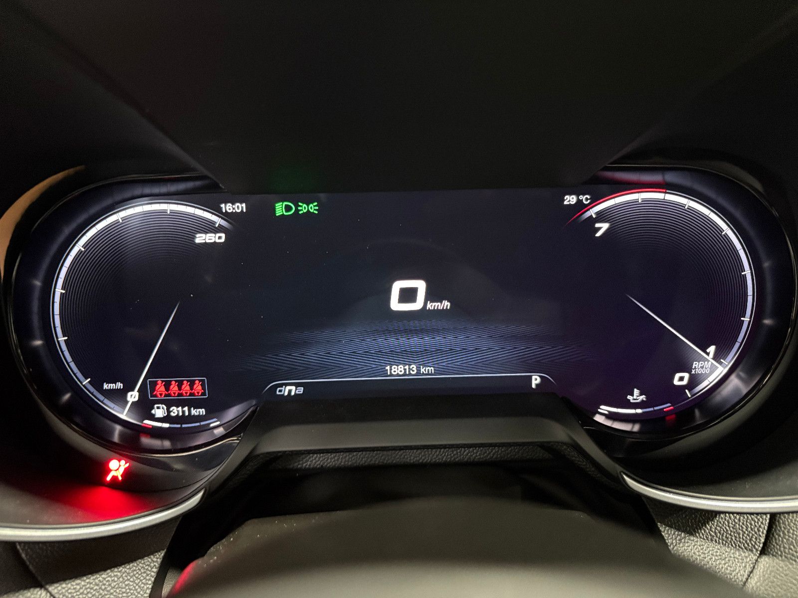 Fahrzeugabbildung Alfa Romeo Giulia Ti Q4/MEMORY/KAMERA/NAVI/ACC/APPLE/SHZ