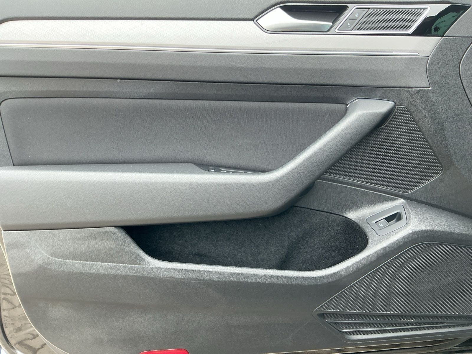 Volkswagen Passat Variant - Bild 15