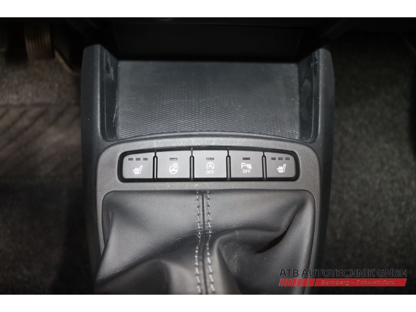Fahrzeugabbildung Hyundai i10 Trend 1.2l PDC SHZ LenkradHZG Klima Apple Ca