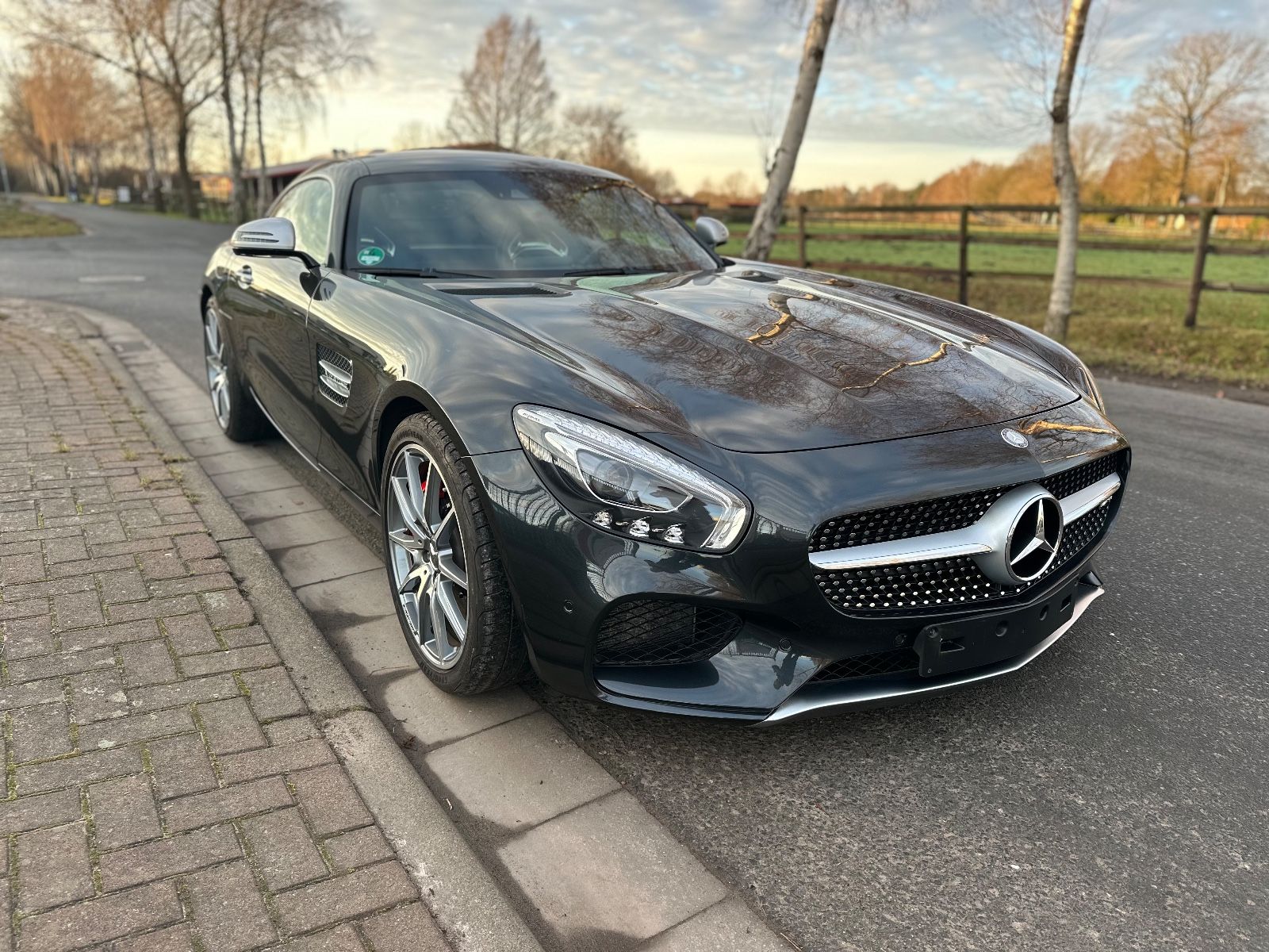 MERCEDES-BENZ AMG GT S Coupe