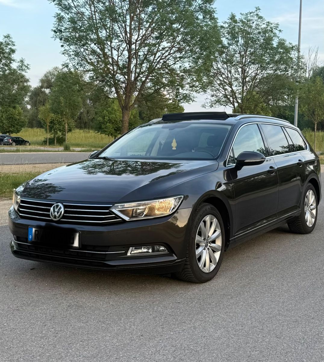 VW Passat Variant
