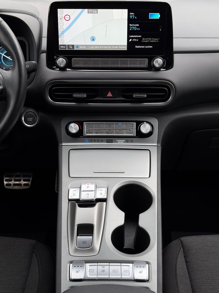 Fahrzeugabbildung Hyundai KONA E Trend 2WD ACC KRELL CarPlay NAV CAM LED