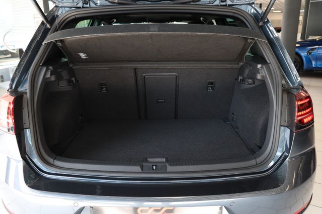 Fahrzeugabbildung Volkswagen Golf VII Lim.GTI|PANO|DSG|VIRTUAL|ACC|KAMERA|LED