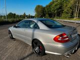Mercedes-Benz Mercedes CLK 320 - Mercedes-Benz CLK 320 aus 2004