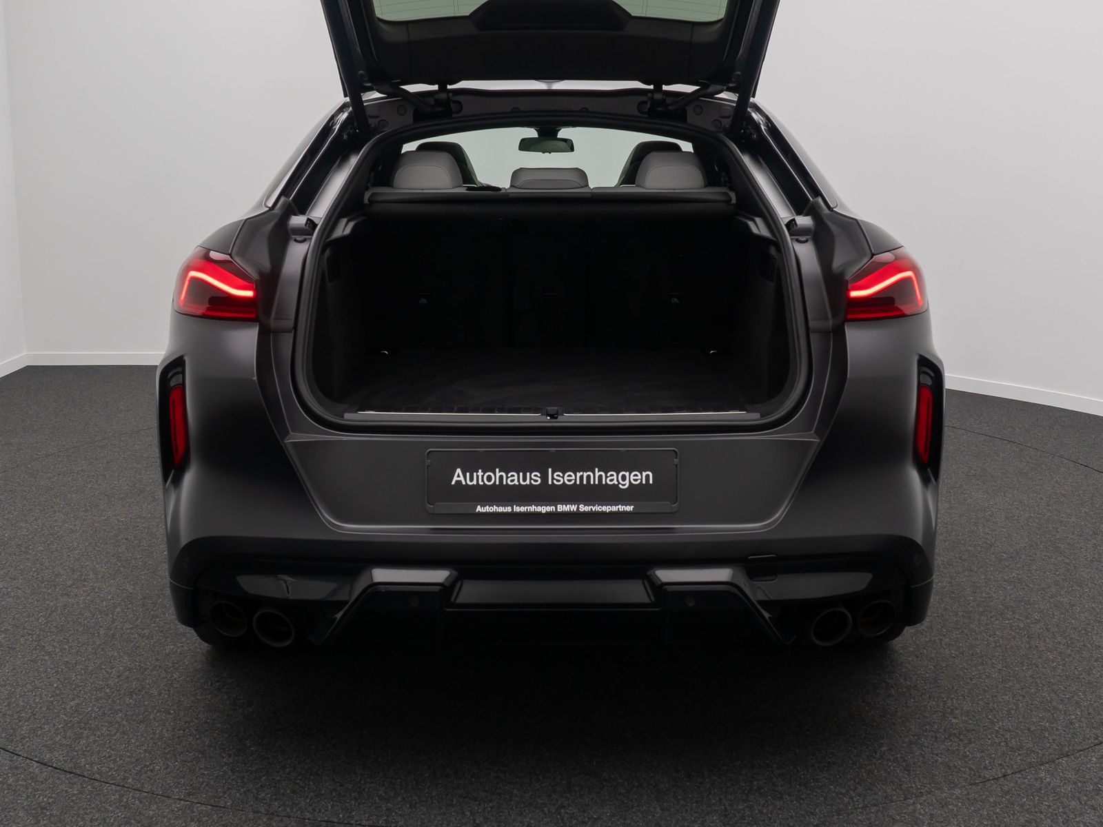 Fahrzeugabbildung BMW X6 M Competition Massage FondEnt Individual Voll