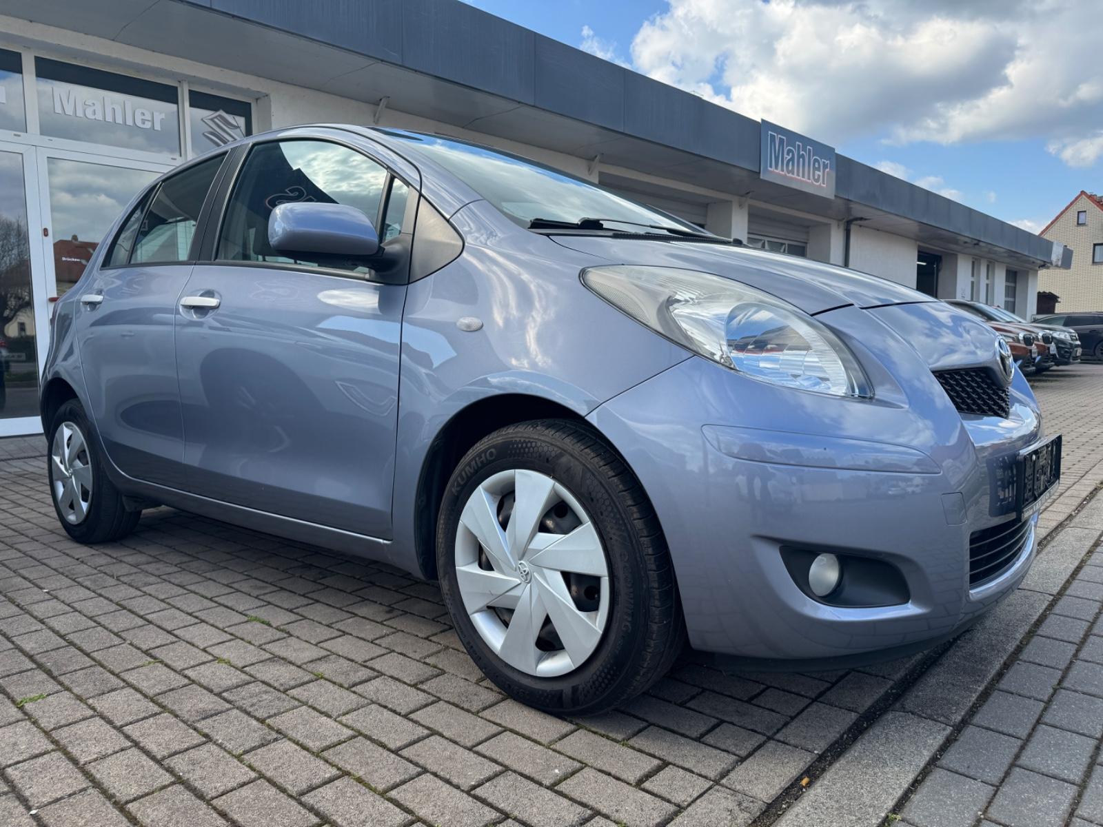 Toyota Yaris Life