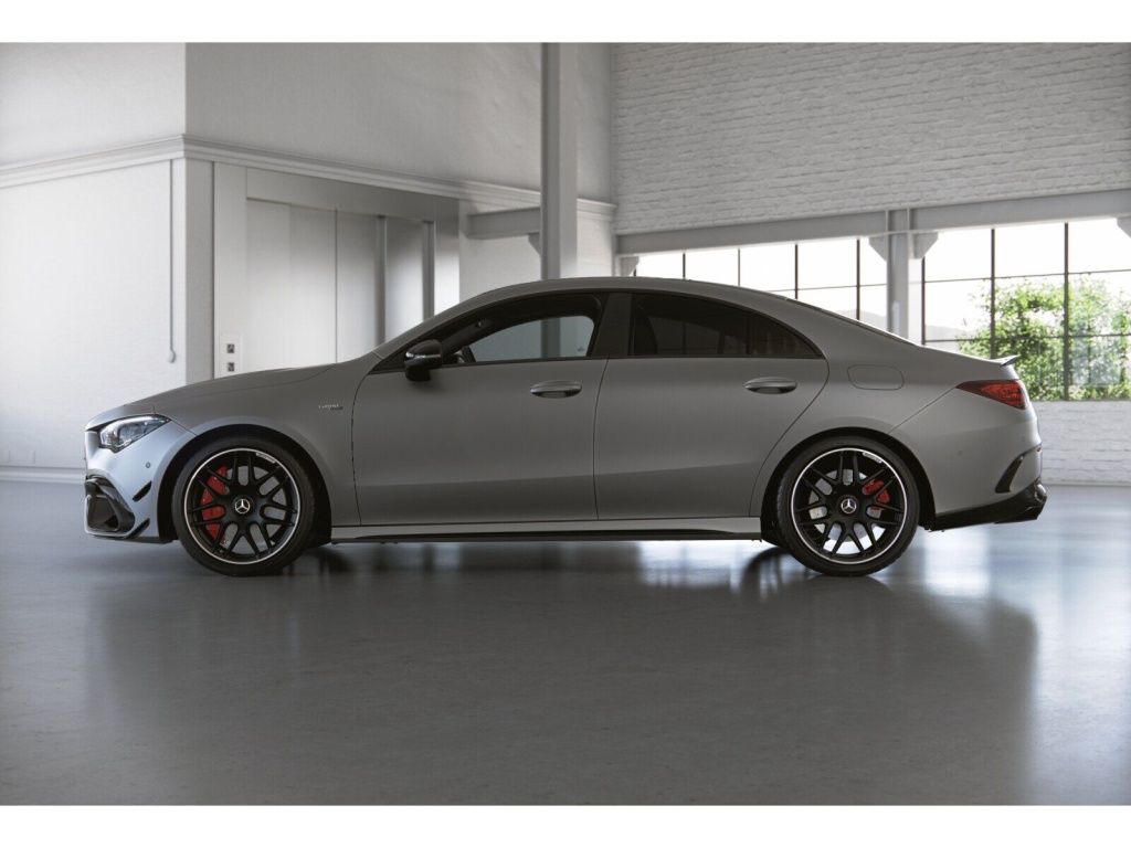 Mercedes-Benz CLA 45 AMG S 4M Coupé Aero Pano Burm Magno 19' foto 4