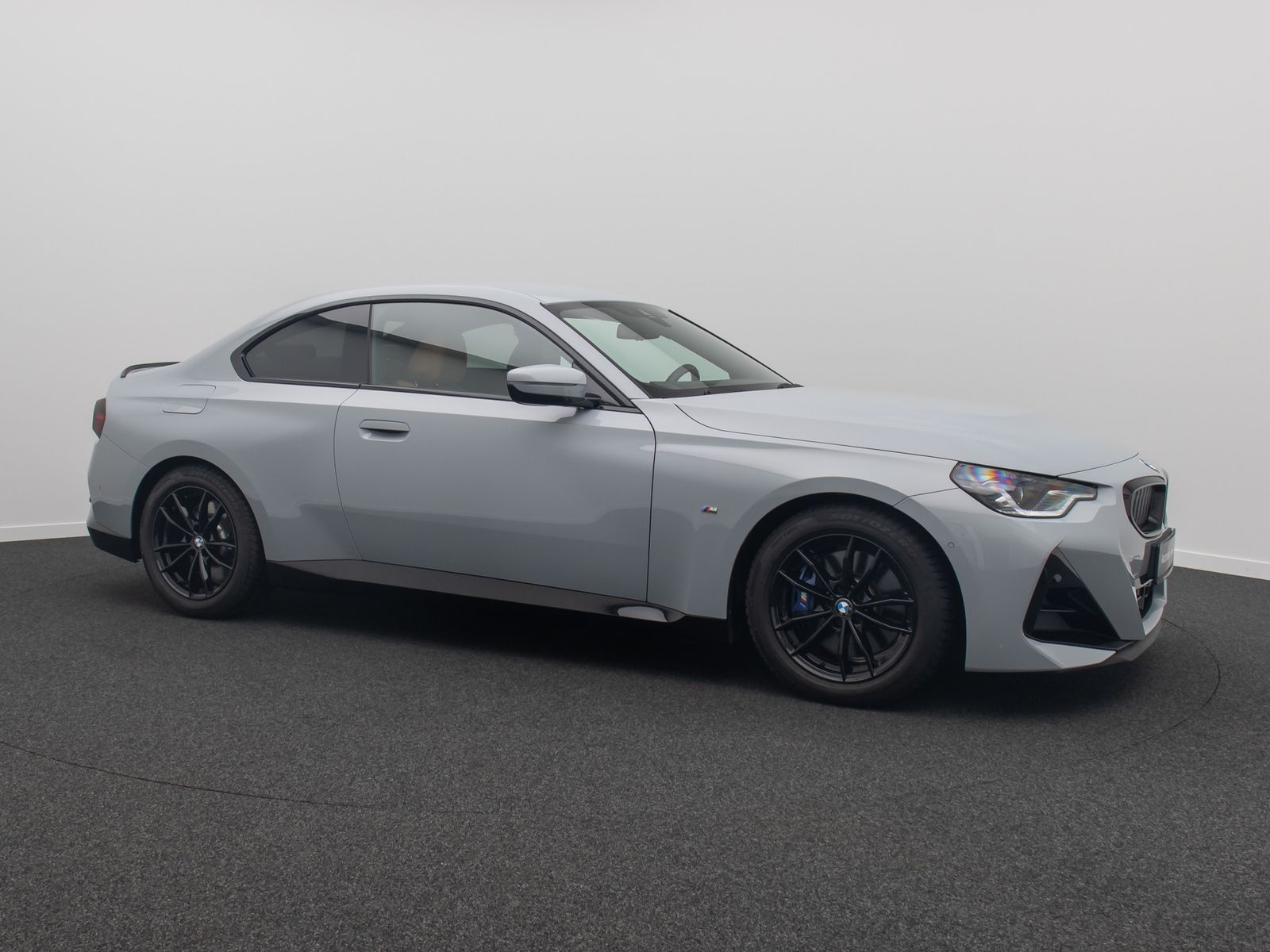 Fahrzeugabbildung BMW 220i Coup&eacute; M Sport Alarm DAB HiFi Kamera 19Zoll