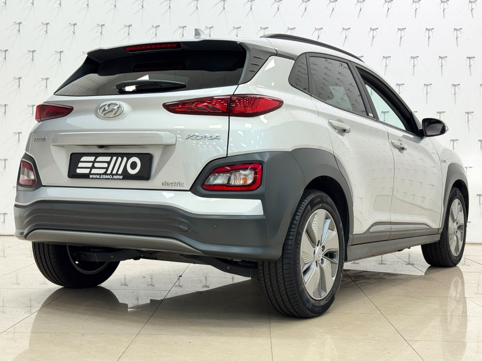 Hyundai KONA Elektro STYLE-Paket 64kWh ACC HUD KeyLess imagem 3