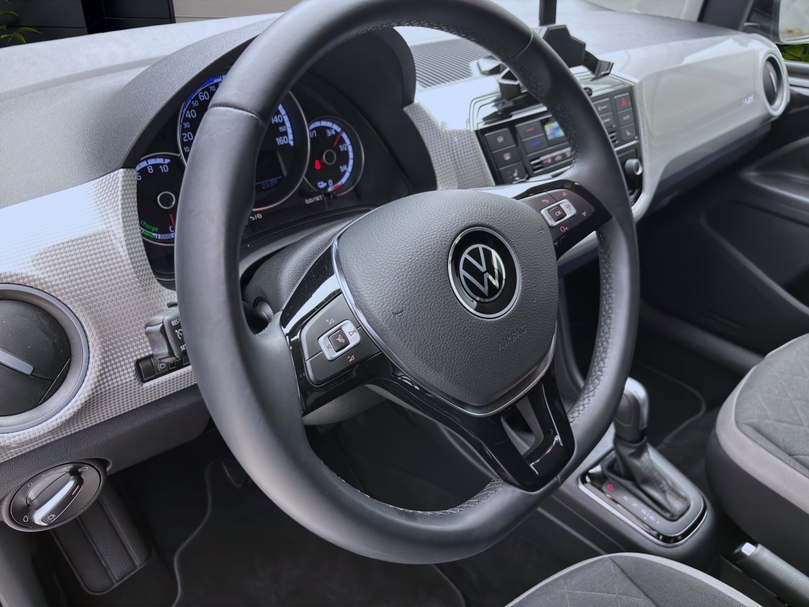 Volkswagen e-up! - Bild 12