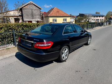 Mercedes E 250 - 4
