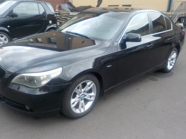 BMW 523i A E60 Limosine *fahrbar*Motor +Getriebe O.K