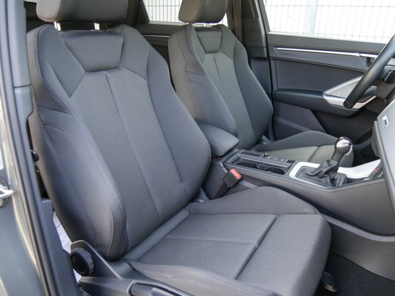 Audi Q3 45 1.4 TFSIe S-Line Navi Heckklappe elekt. foto 6