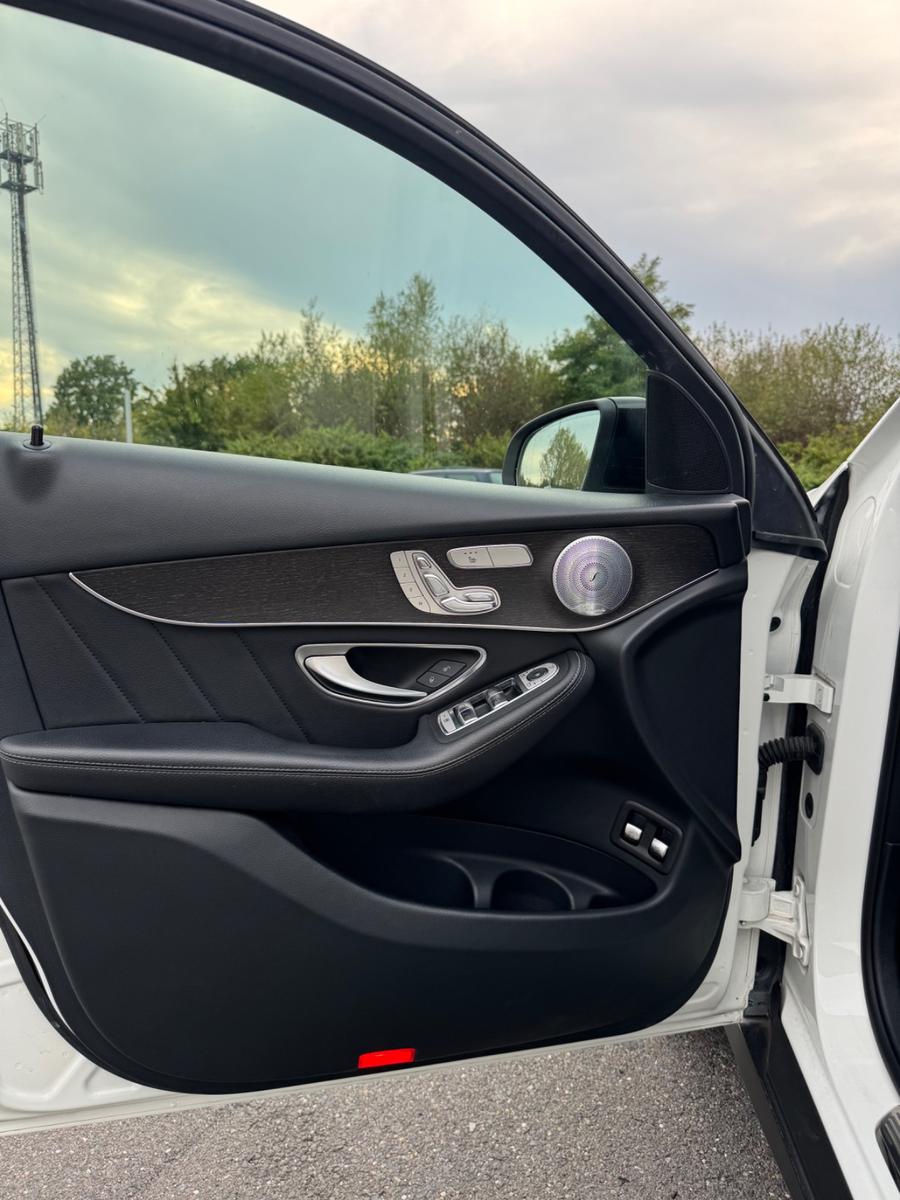 Mercedes-Benz GLC 300 4MATIC Coupé Autom. AMG Line