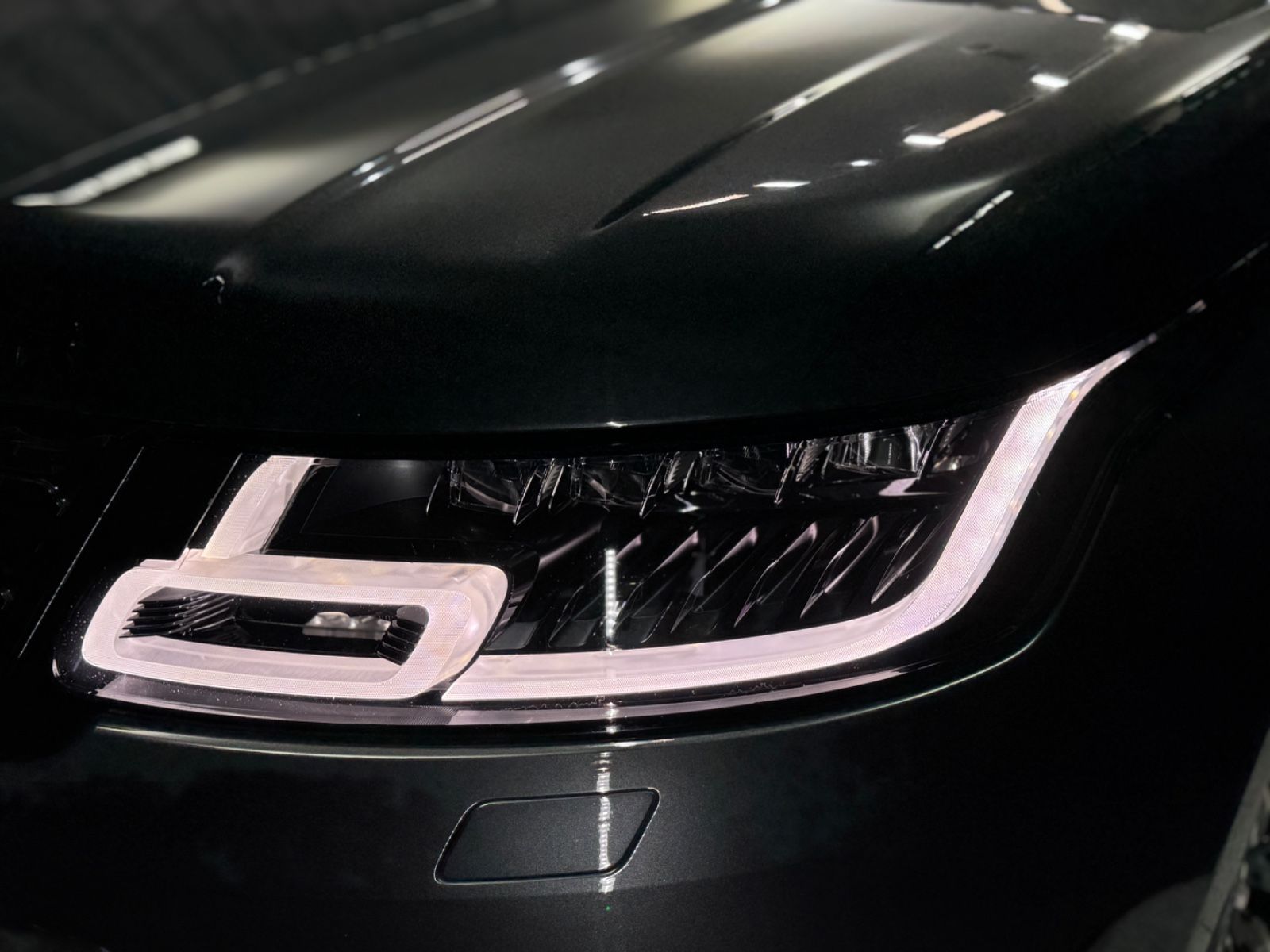 Fahrzeugabbildung Land Rover Range Rover Sport HSE Dynamic|MERIDIAN|360°|HuD