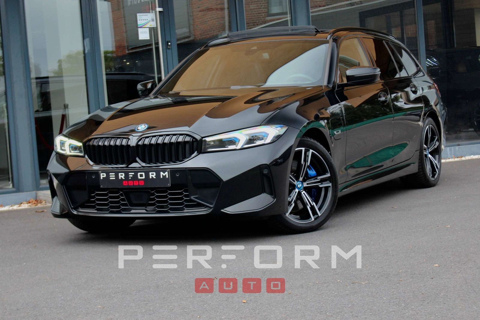 BMW 330 e*LCI*xDRIVE*TOURING*M-PACK*FULL*21% VAT*