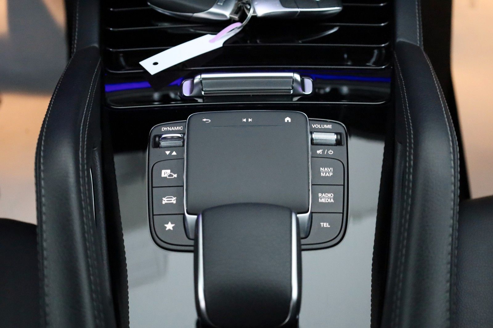 Fahrzeugabbildung Mercedes-Benz GLE 350e 4M,Leder,Navi,LED,SH,360°Kamera,AHK