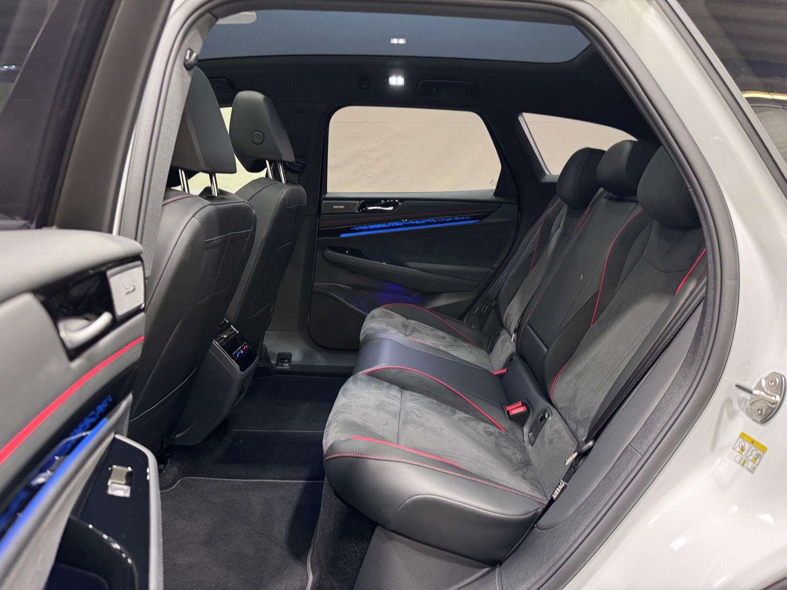 Volkswagen ID.7 Tourer GTX | MATRIX NAVI PANO HARMAN AHK