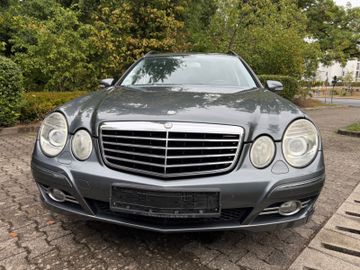 Mercedes E 280 - 1