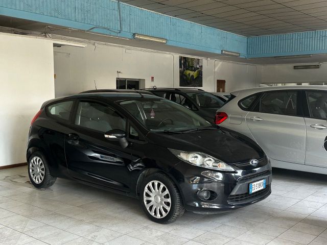 Ford Fiesta 1.4 TDCi 68CV 3 porte Titanium