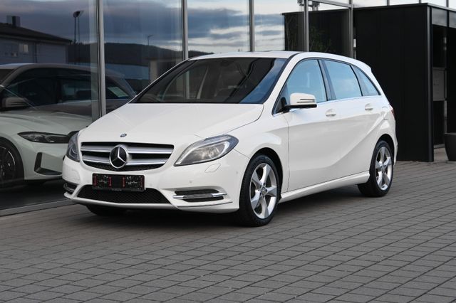 Mercedes-Benz B 200 CDI BlueEFF. Aut. °SPORTPAKET°AHK°XENON°