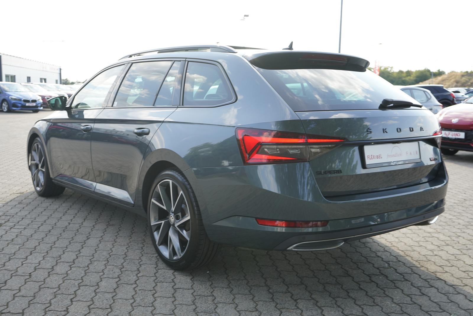 Skoda Superb Combi 2.0TSI Sportline DSG LED Panorama