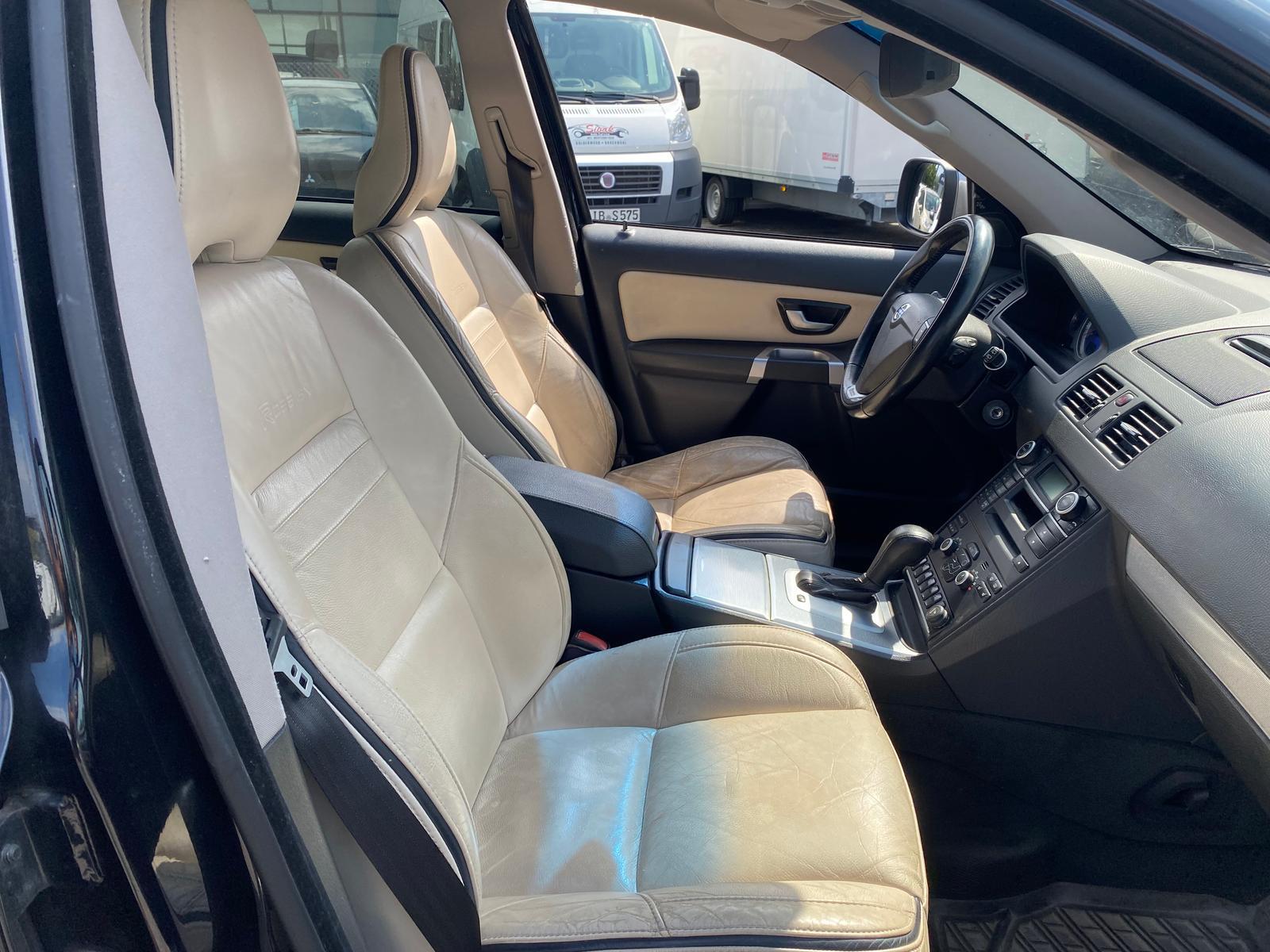 VOLVO XC90 D5 R-DESIGN 2.4 185 ch 4X4 BVA - PANO - 2490000 KM