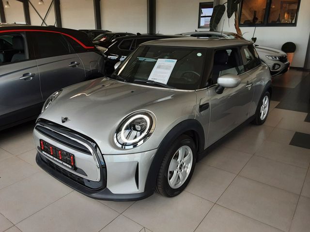 MINI Cooper 1.5 Essential Trim AppConn SH LED PDC