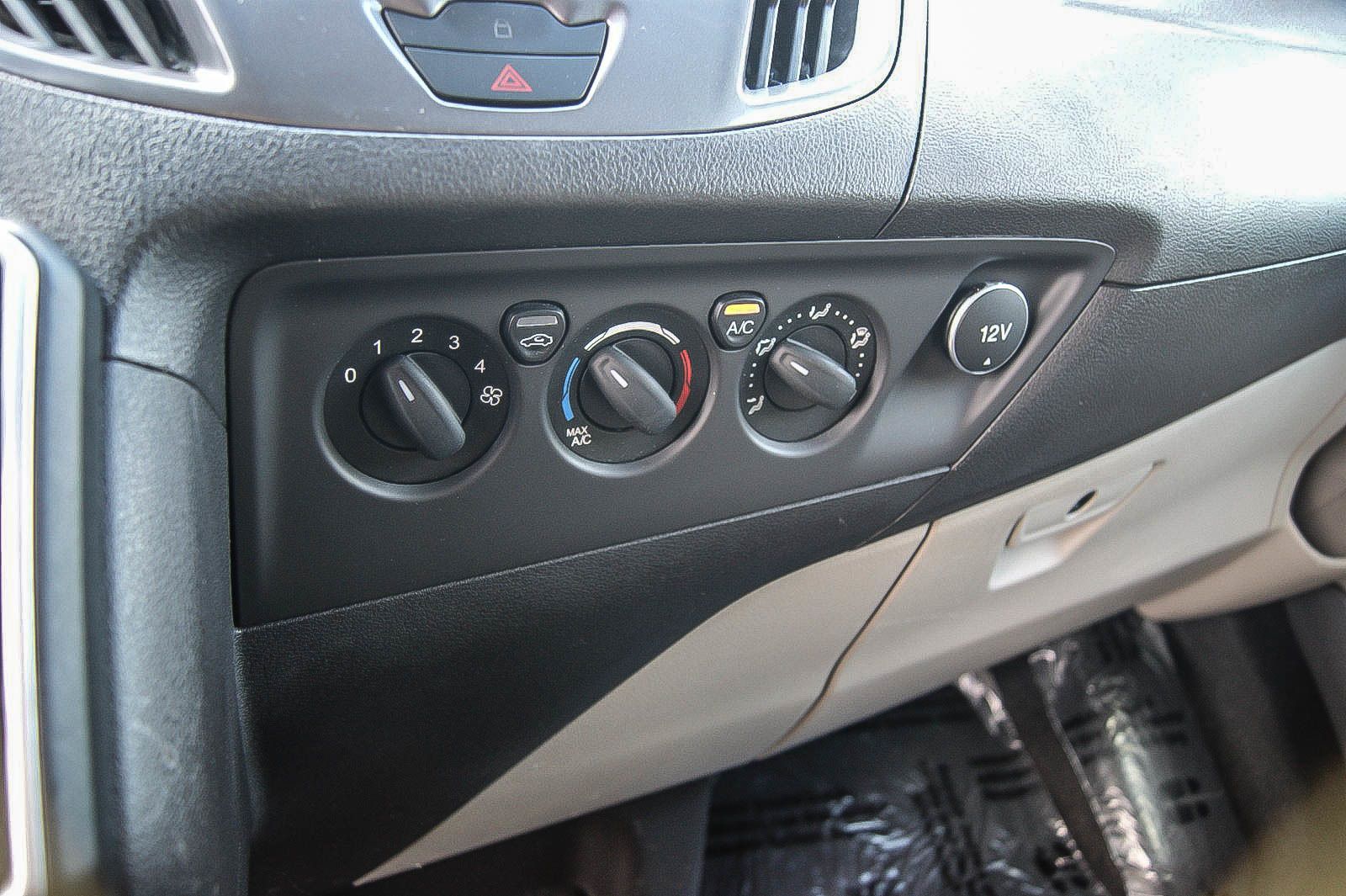 Fahrzeugabbildung Ford Tourneo Custom 2.0TDCi Auto 8-SITZE NAVI 1.HAND