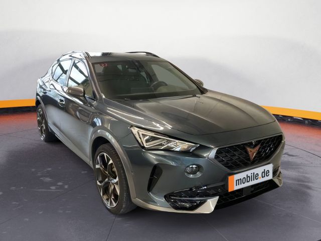 Cupra Formentor 1.4 e-Hybrid DSG VZ PANO AHK KAMERA LE