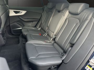 Audi Q8 - 11
