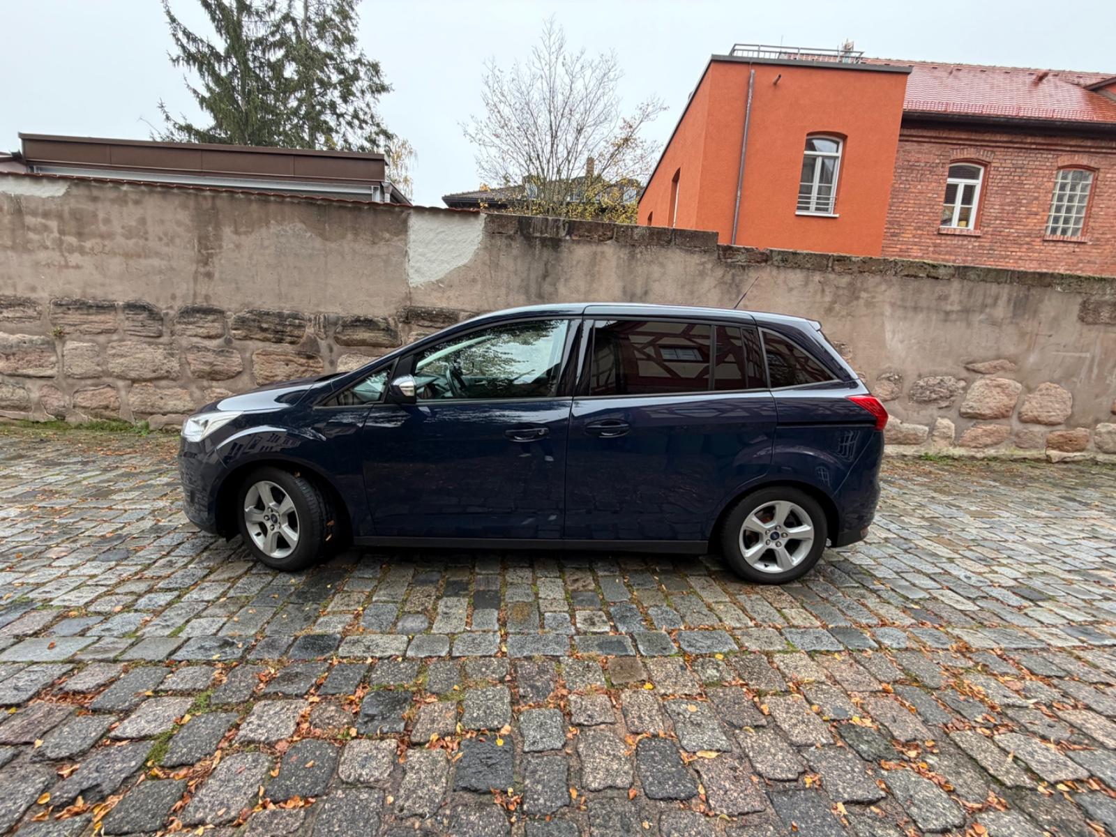 Ford Grand C-Max Trend/ZAHNRIEMEN/SHZG/PDC/2.HAND/