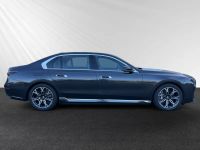 BMW 750 - Vorschau Bild 2