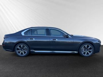 BMW 750 - 2