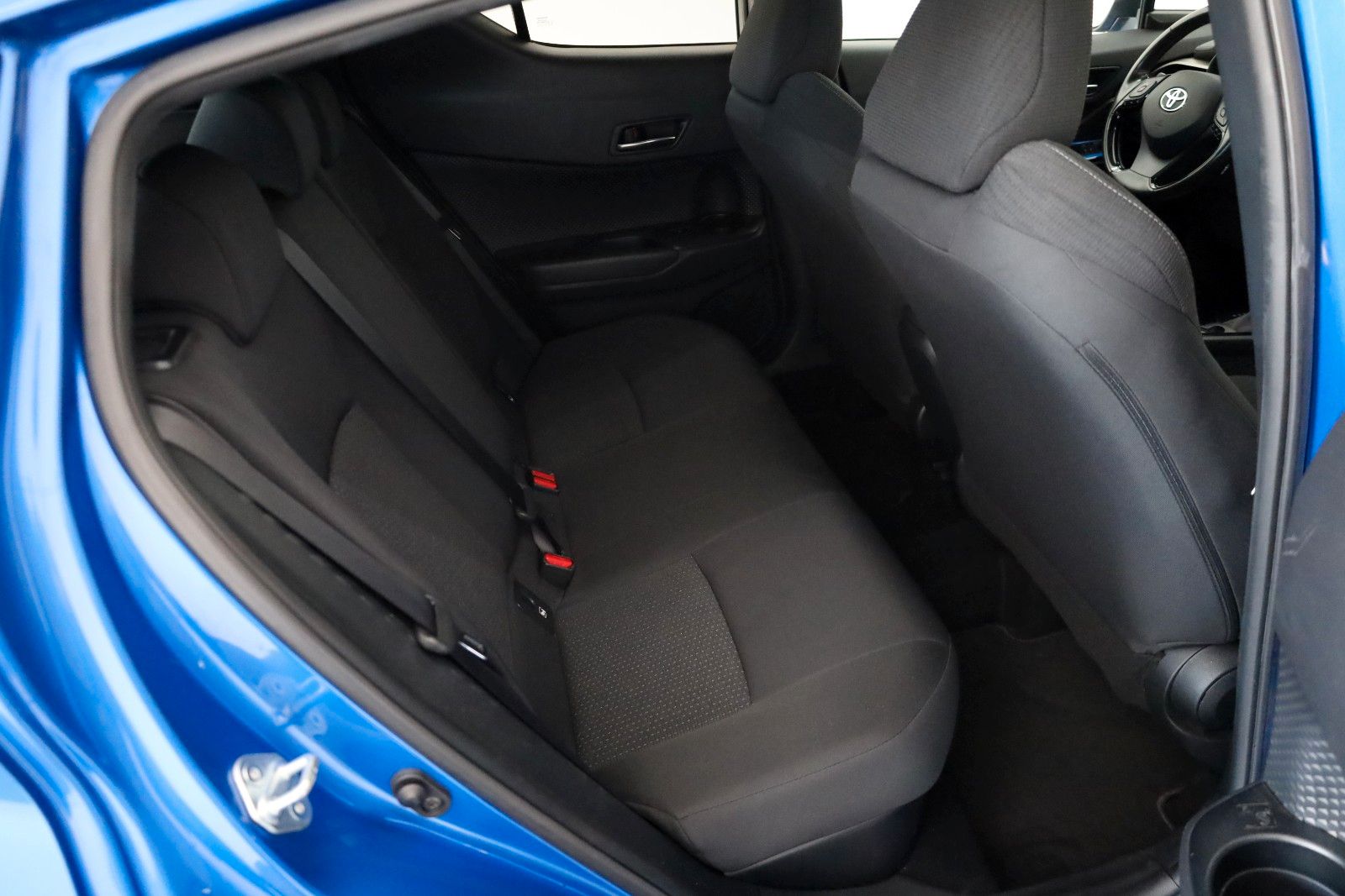 Fahrzeugabbildung Toyota C-HR Hybrid Team D Navi,Kamera,SH,PDC