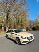 Mercedes-Benz E 220 E-Klasse T-Modell Diesel d T - Mercedes-Benz: Taxi, Klasse