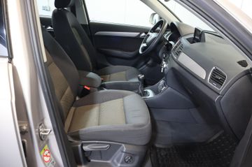 Audi Q3 1.4 TFSI TEMPOMAT+KLIMAAUT.+PDC+17"