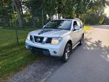 Nissan Pathfinder an Bastler - gebrauchte Nissan Pathfinder aus dem Jahr 2007