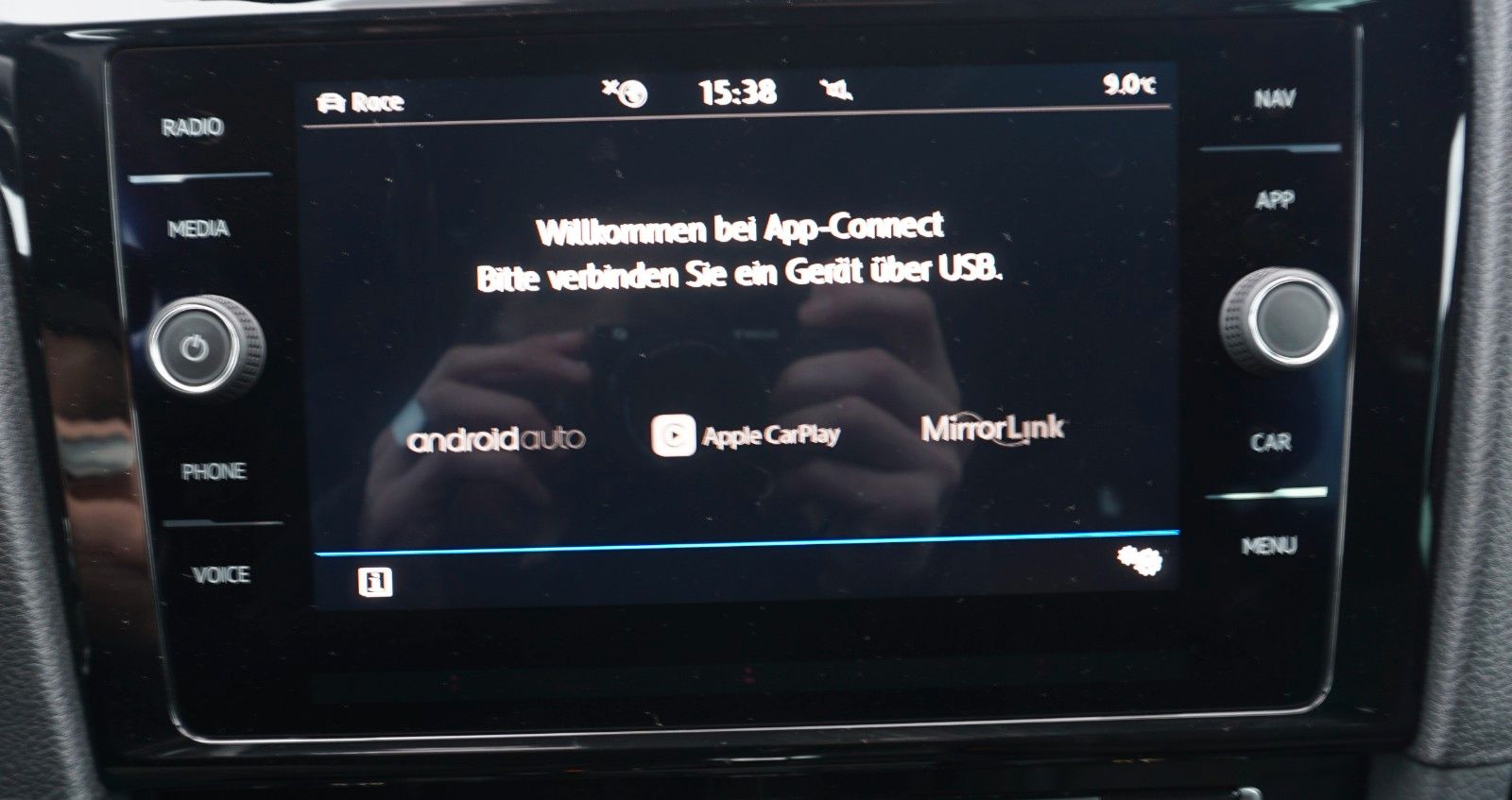 Fahrzeugabbildung Volkswagen Golf VII Variant R-line 4M,Navi,LED,SH,ACC,Kamer